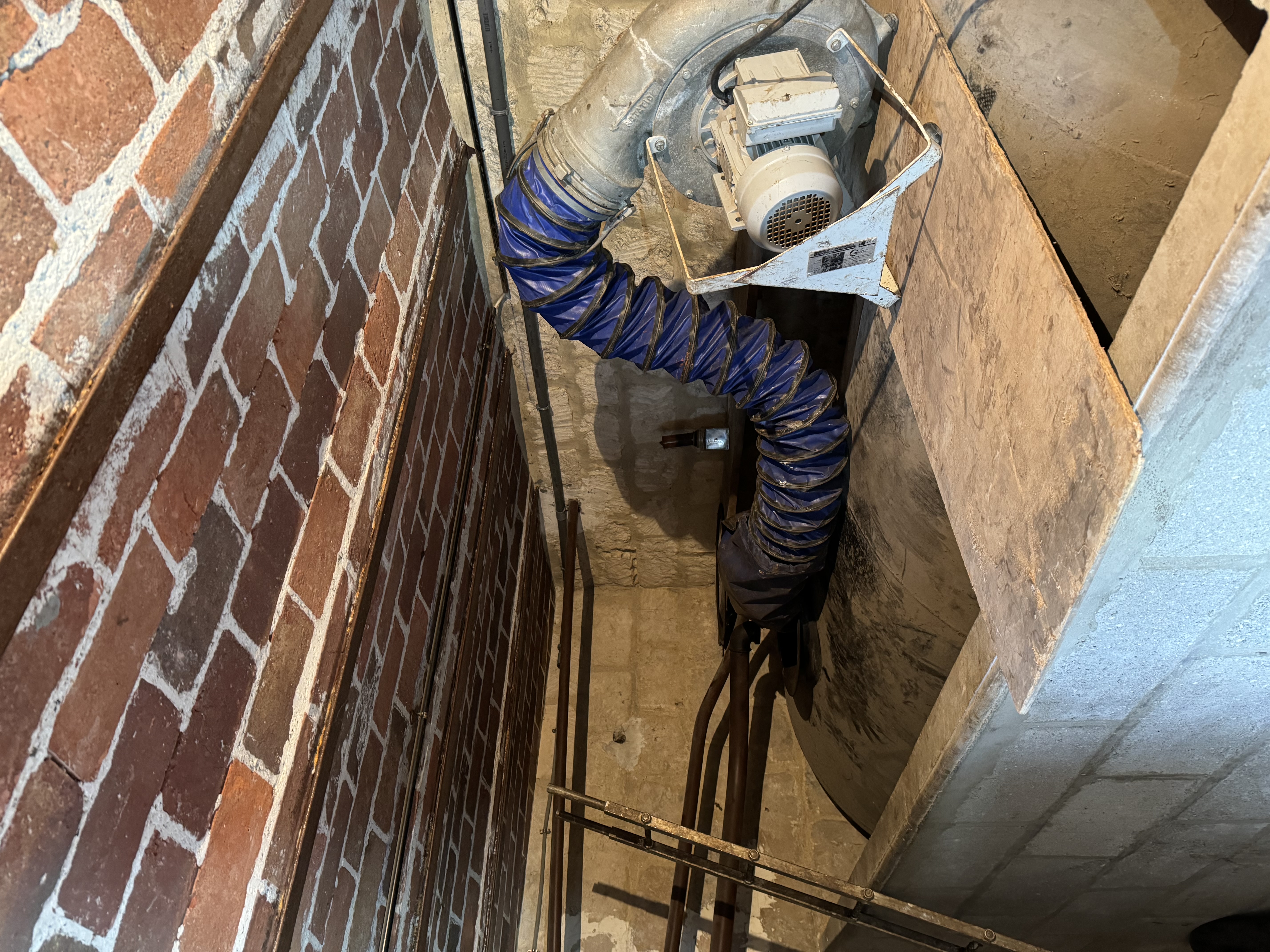 Ouverture et sécurisation de la cuve